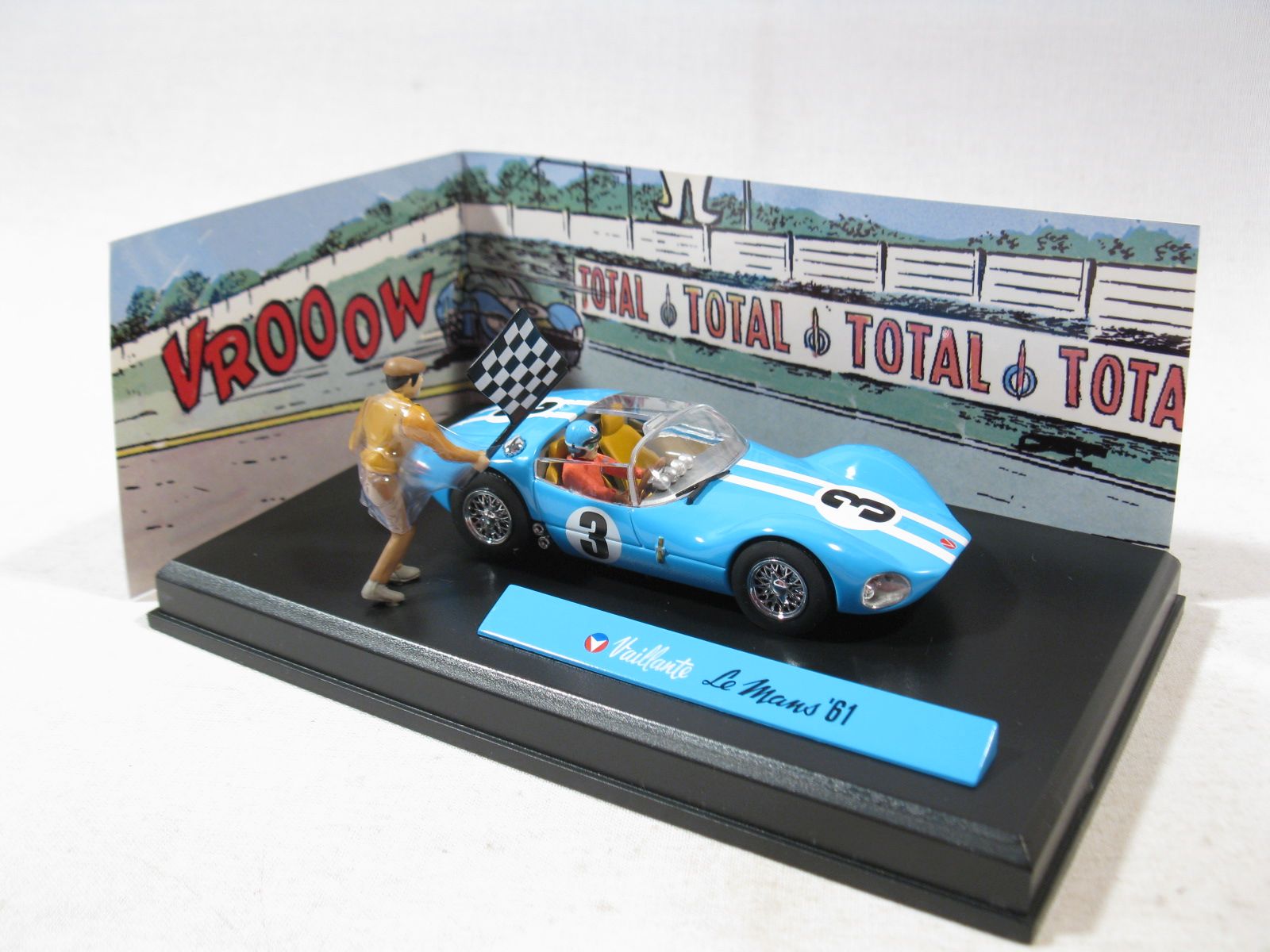 Michel Vaillant Auto  Le Mans 61  Metall Diorama 1:43 85285