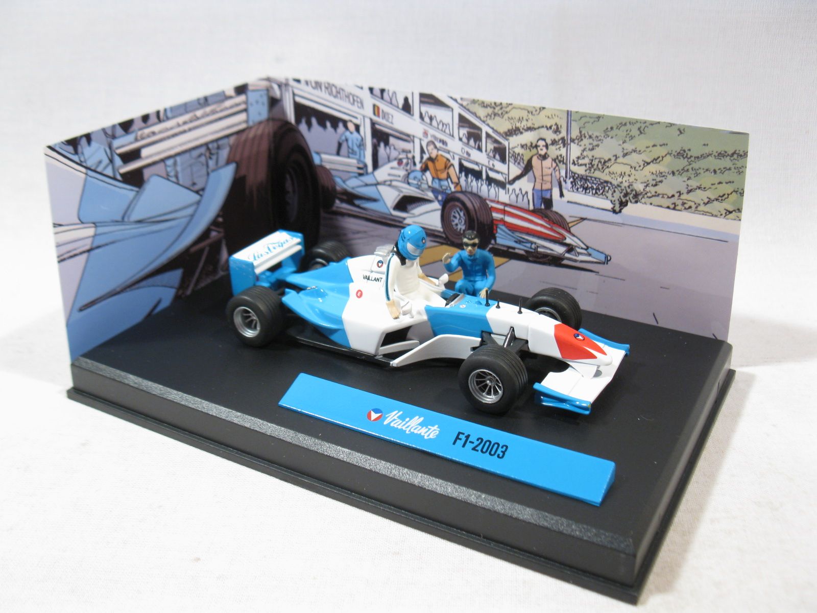 Michel Vaillant Auto  F1 - 2003  Metall Diorama 1:43  85294