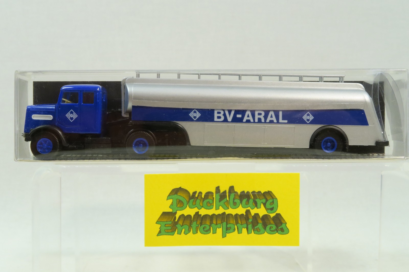 Albedo 1:87 LKW x MAN Tankzug BV Aral in OVP 174361