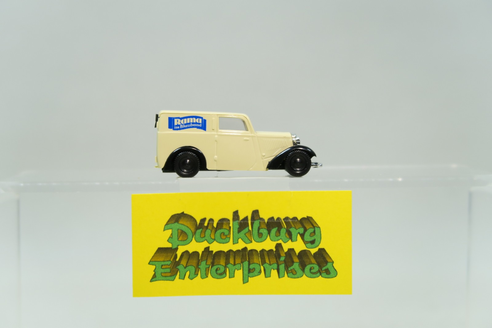 Brekina 1:87 1324 DKW F7 Kastenwagen RAMA creme in OVP 174029