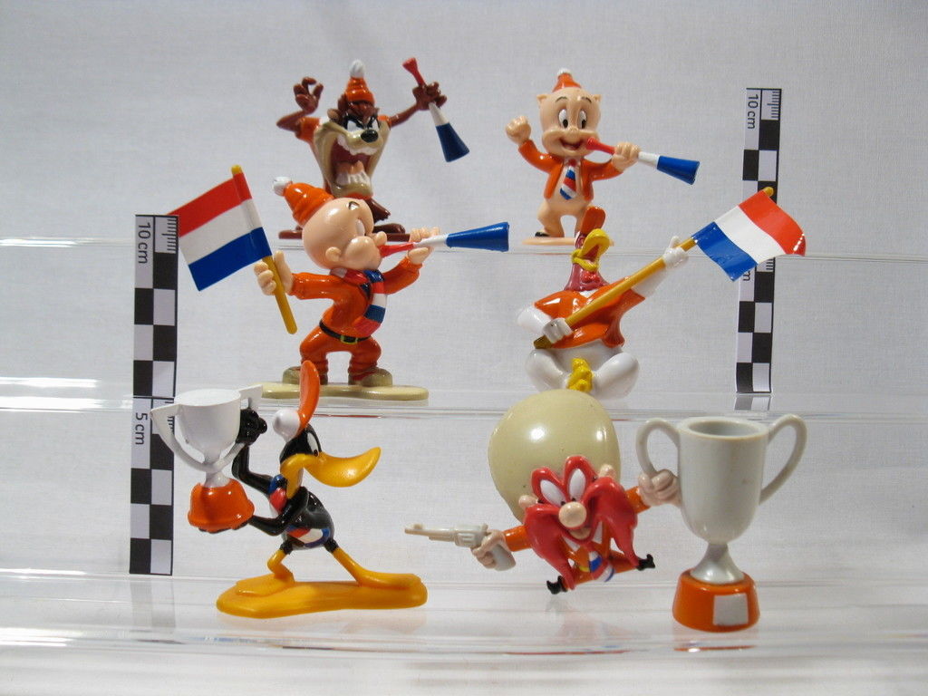 Bugs Bunny / Looney Tunes  6 Figuren  Fußball Fans  Oranje Team  60082