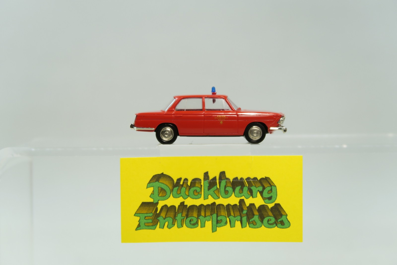 Brekina 1:87 2230 BMW 1500 - 2000 Feuerwehr München rot in OVP 174005