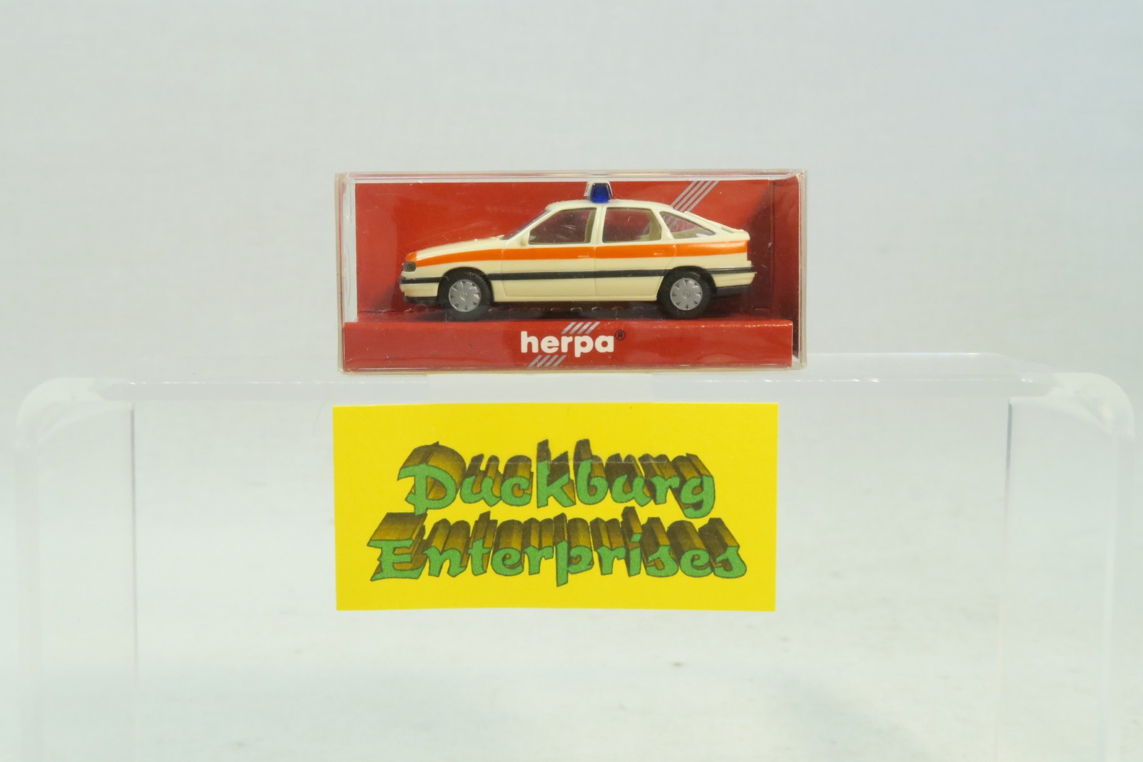 Herpa 041713 Opel Vectra Schrägheck Notarzt creme in OVP 1:87 175405