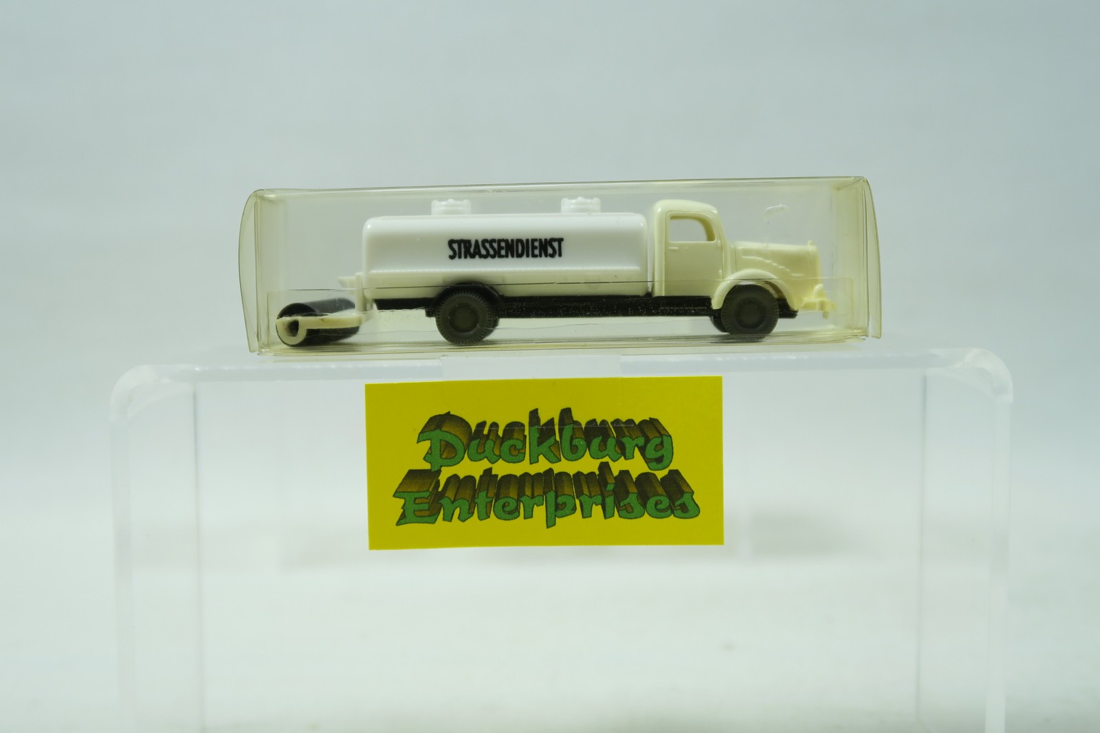 IMU 1:87 LKW 20003 Mercedes Benz Sprengwagen Strassendienst in OVP 173153