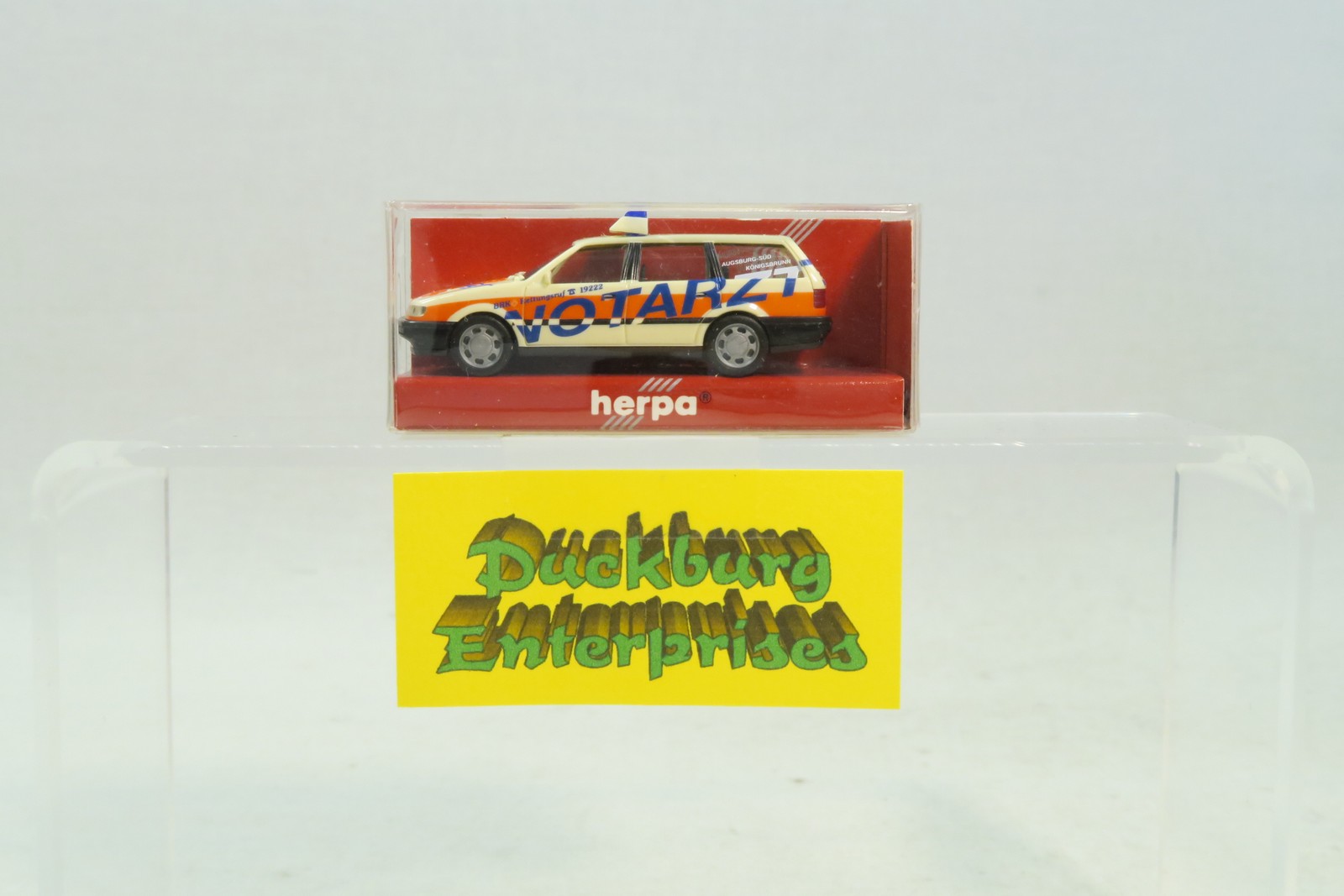 Herpa 042628 VW Passat Variant Notarzt Augsburg creme in OVP 1:87 175387