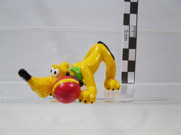 Donald, Micky & Co Serie: Pluto mit Ball Disney Park 1990er Jahre 60126