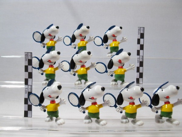 Snoopy Schleich Serie 1990: 10x Snoopy als Tennis Spieler 60453