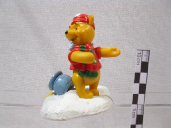 Winnie Pooh Disney Store 90er Jahre: Pooh im Schnee mit Honig 60505