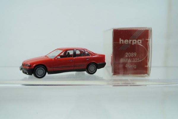 Herpa 2089 BMW 325i 4-türig rot in OVP H0 1:87 149045